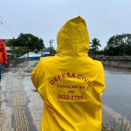 Sem ocorrências graves, Defesa Civil segue em alerta para as chuvas em Camaçari