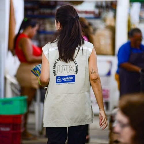 Secretaria de Saúde reforça alerta sobre bebidas alcoólicas clandestinas e intensifica fiscalização em Salvador