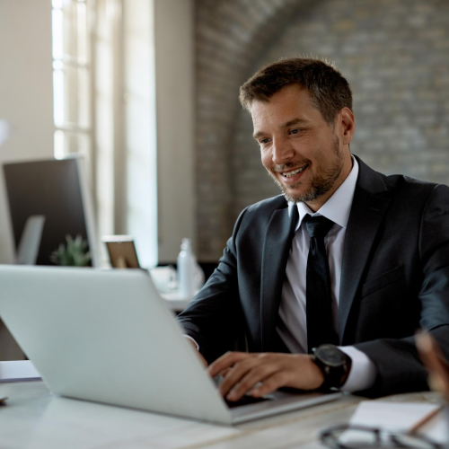 Feira Virtual de Estágios e Empregos da Estácio chega à 10ª edição