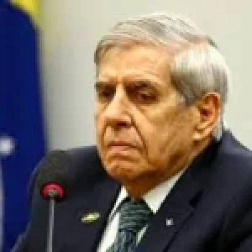 Defesa de Augusto Heleno critica condução do processo no STF