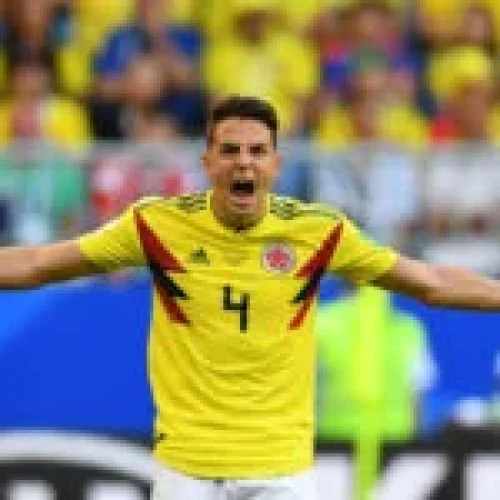 Lateral tricolor, brilha e Colômbia vence Bolívia e carimba vaga na Copa do Mundo